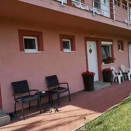 Apartmany-anna * Podhájska